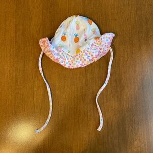 Infant Kissy Kissy Pineapple and Floral hat sz S/M